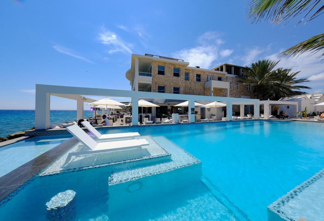 Saint Tropez Boutique Hotel Willemstad Bagian luar foto