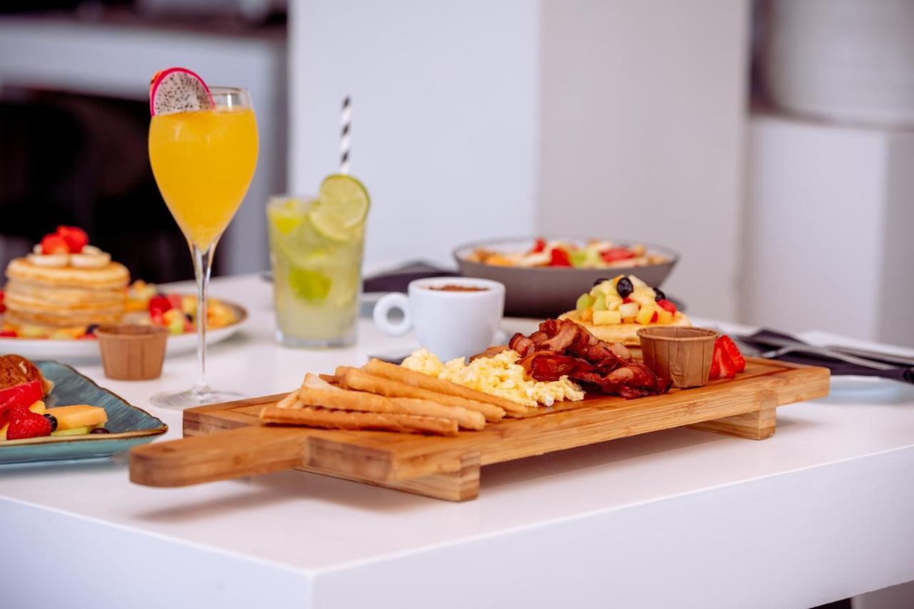 Saint Tropez Boutique Hotel Willemstad Bagian luar foto